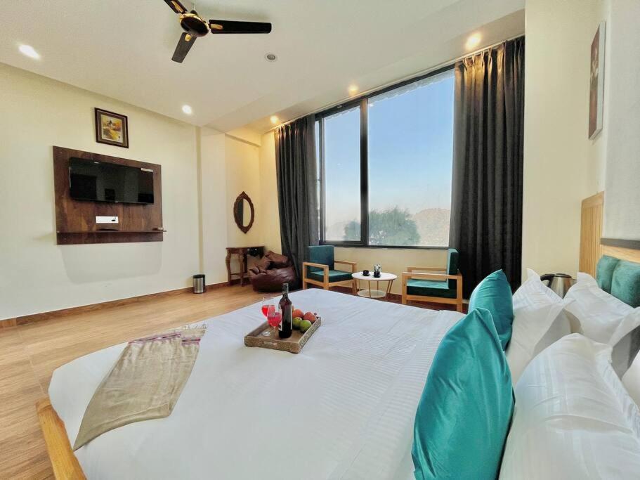 Kasauli Vista - A Boutique Stay Zewnętrze zdjęcie